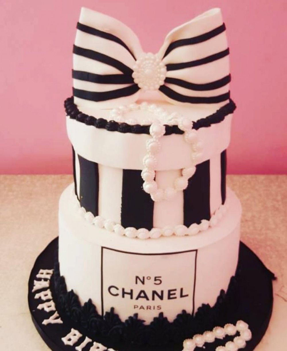 Luxurious Occassional Cakes