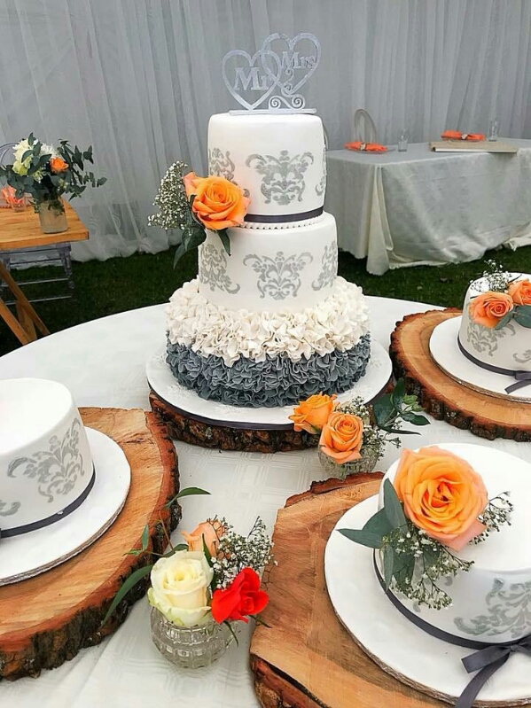 Wedding, Birthday & Anytime Cakes