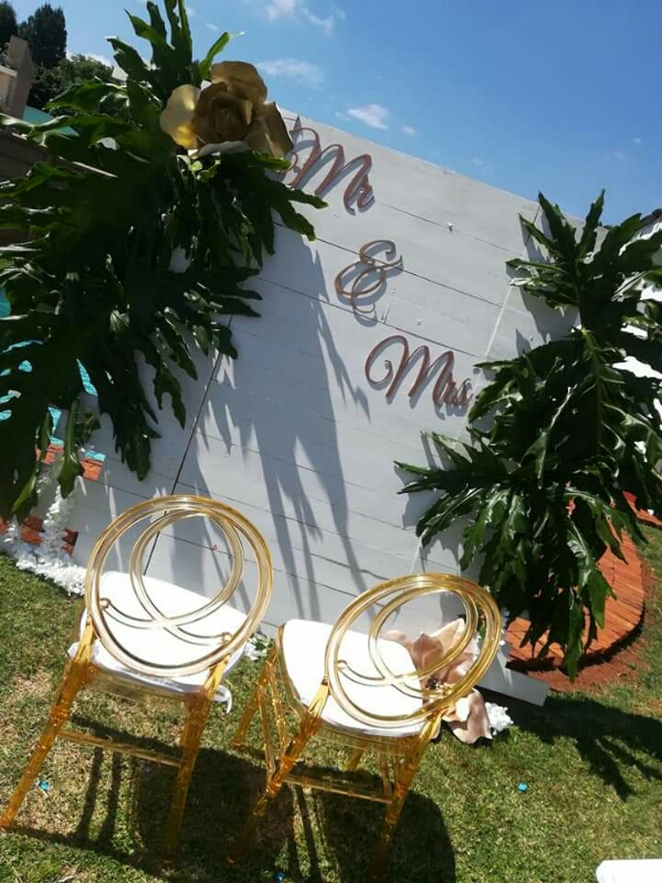 Roora/Picnic Decor